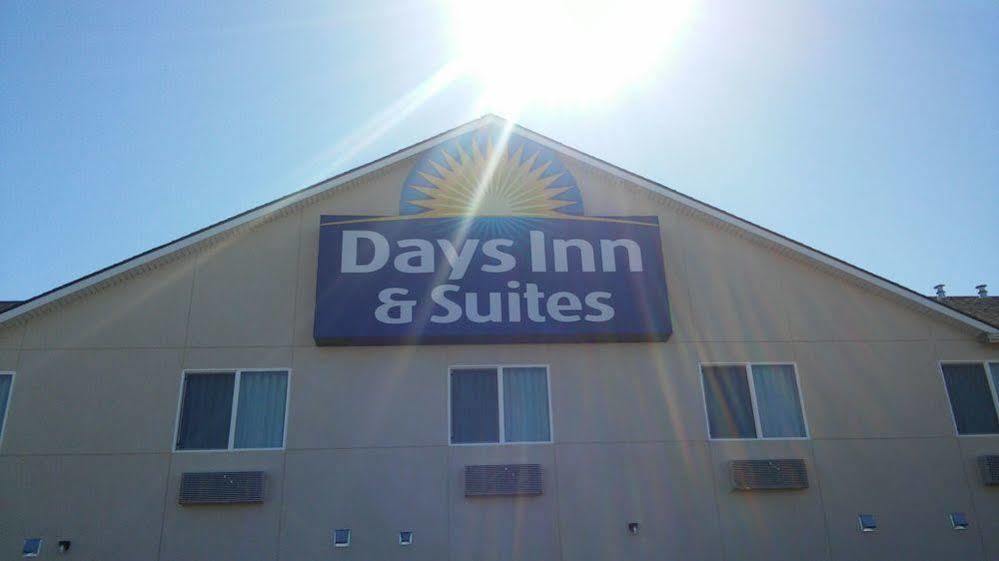 Days Inn & Suites By Wyndham El Dorado Luaran gambar